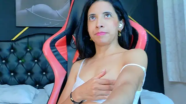 amabel_zambrano's cam snapshot