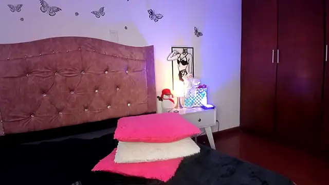 DesireSweet's cam snapshot