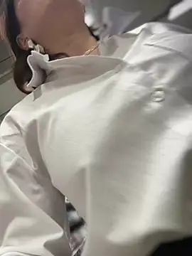 ZhenjaPoledance live sex cam