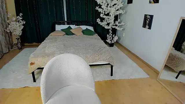 LiliaMoons live sex cam