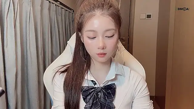 Makinghappymyself_ live sex cam