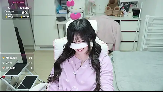 kimhyeona2005 live sex cam