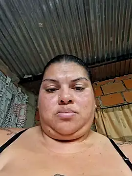 chubby_sexy_big_tits's cam snapshot