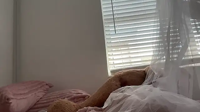 shandiloveslemonss live sex cam