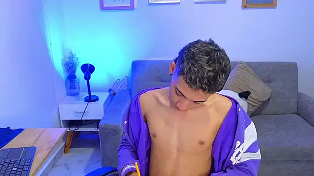 yulian_vasquez's cam snapshot