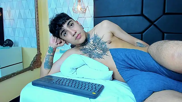 SantiOlsen's cam snapshot