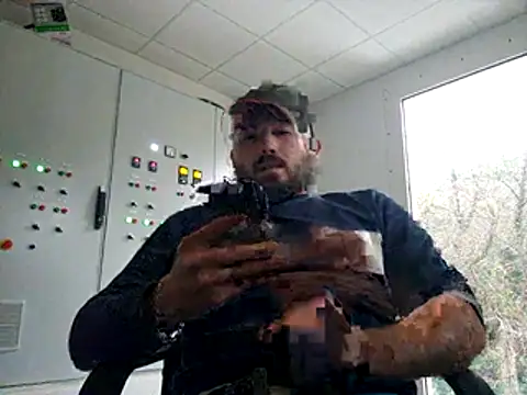 Leonormaldick live sex cam