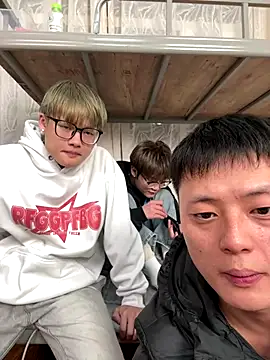 KK-cuteboy's cam snapshot