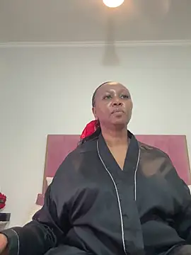 Bootyliciouse21X's web cam