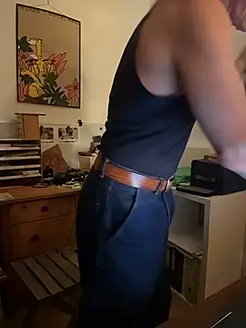 SexyLeon8's Stripchat show and profile