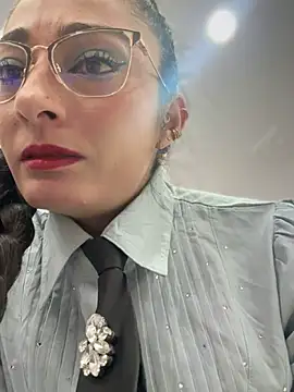 _Bella-Office1 live sex cam