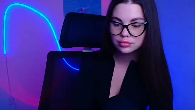 Violetta_Brilliant's cam snapshot