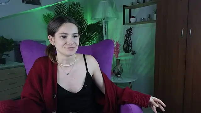 DeboraButtars's cam snapshot