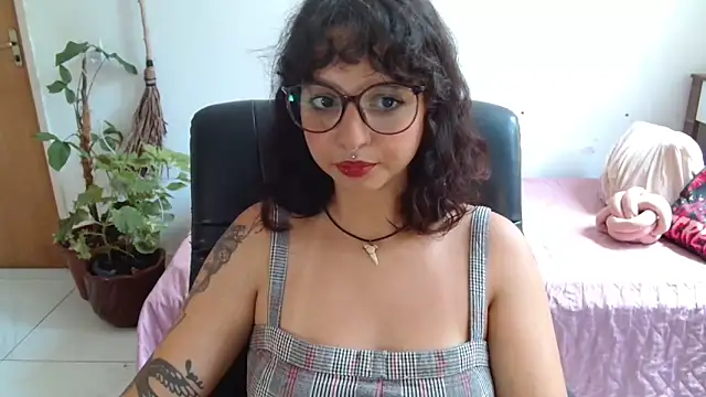 myamillor's cam snapshot