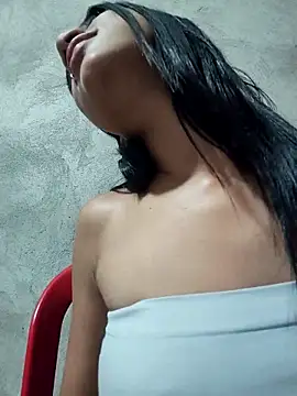 Zoe_Sweett18 live sex cam