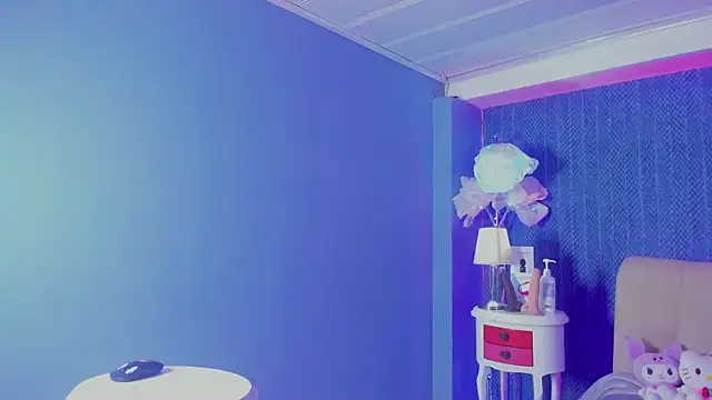 LeaMoreau22's cam snapshot