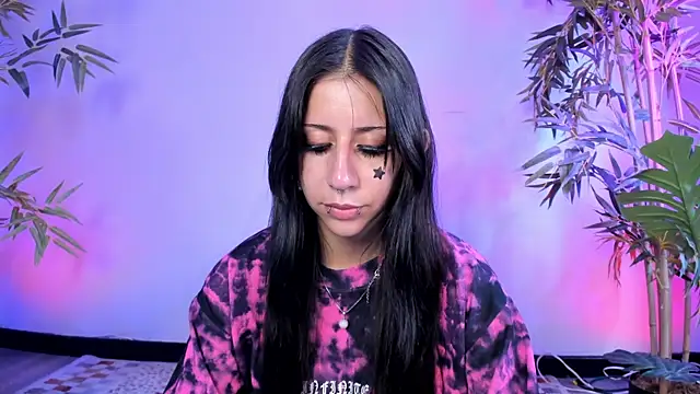 itsmroom_'s cam snapshot