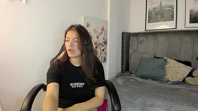 luna_morel_'s cam snapshot