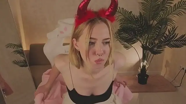 NoraCollins's cam snapshot