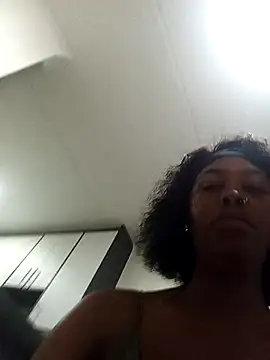 baddiemine05's cam snapshot