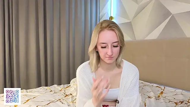 JodeeThu's cam snapshot