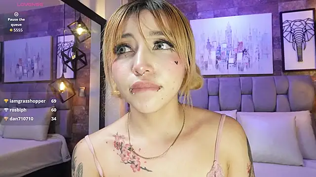 Sophia_Bellucci live sex cam