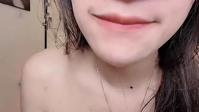 MaiLiiil live sex cam