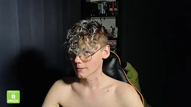 Keytaro live sex cam