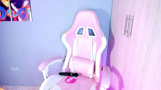 Athenea__fox's web cam