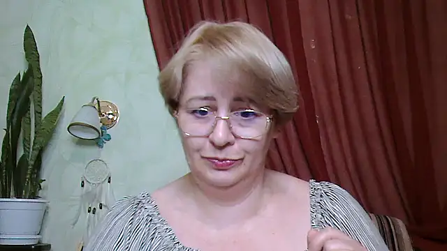 SelenaVeloria's cam snapshot