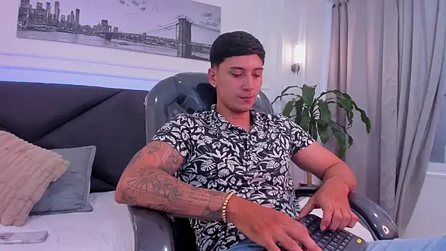 Damian23__ live sex cam