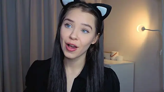 slyshypie's cam snapshot