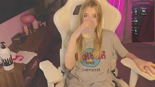 hey_0x's cam snapshot