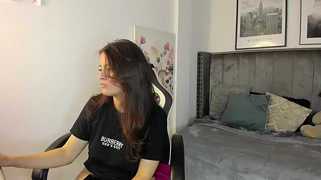 luna_morel_'s cam snapshot