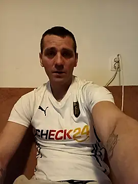 Baiat_Finut1's cam snapshot