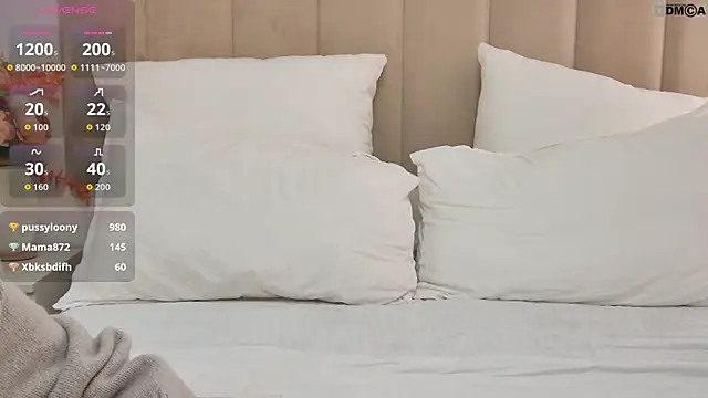 SkylarVoxx's cam snapshot