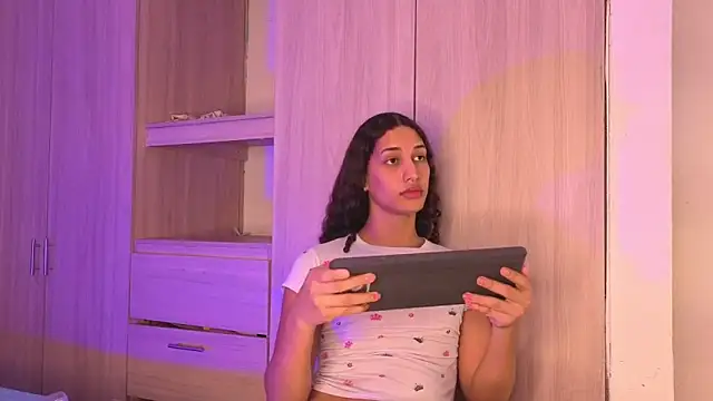 candice777's cam snapshot