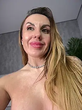 MilfNextDoor20 live sex cam