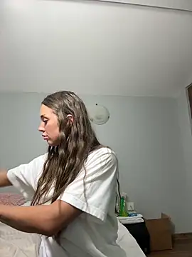 Anya-Ray live sex cam