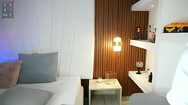 EloiseSweetxx's cam snapshot