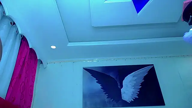 NahomiCamper live sex cam