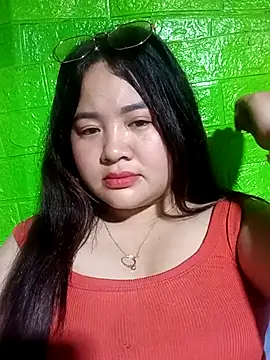 Bee-bgolden live sex cam