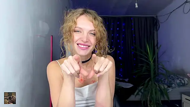 Miss_Monroe's cam snapshot