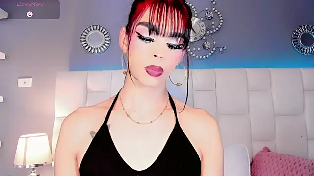 Naughty-sexy-girrl's cam snapshot