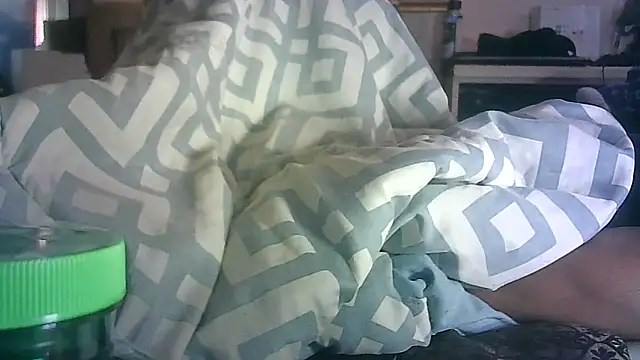 ON3YOULLN3VER_FIR3's cam snapshot