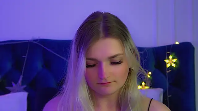 AnnyRaii's cam snapshot