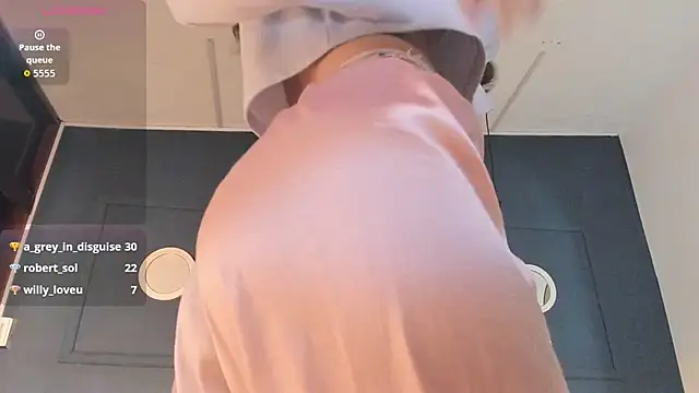 Skyy_bloom's cam snapshot