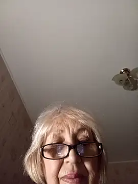 Anatolia5961's cam snapshot