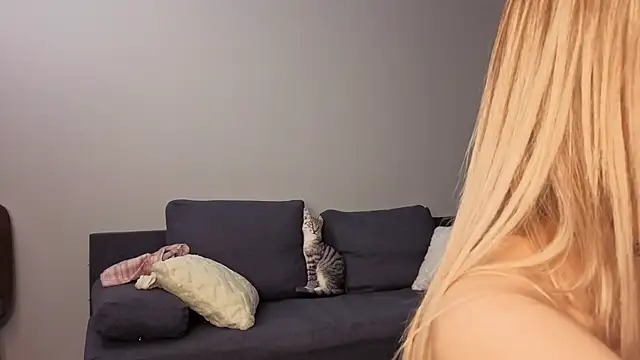 kitty_katy_pears's cam snapshot