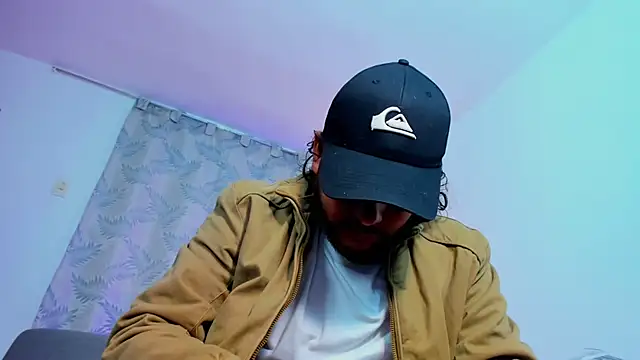 tuyo1995 live sex cam